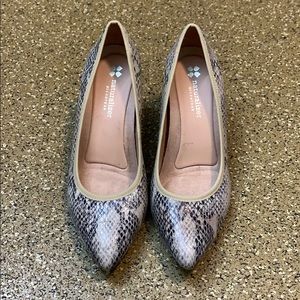 Naturalizer faux snake skin pumps